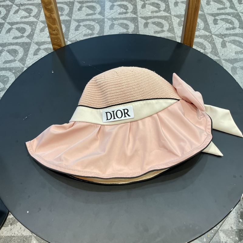 CHRISTIAN DIOR